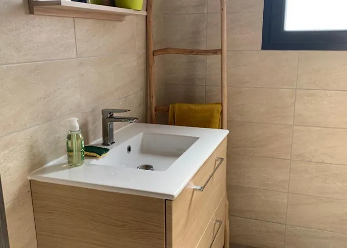 Des Chenes Villa Figari (Corsica)